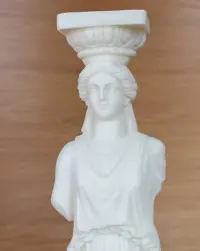 Piękna figurka z alabastru — ujęcie 5