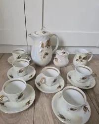 Piękny serwis kawowy PRL. Perłowa porcelana. Wawel Polska — ujęcie 2