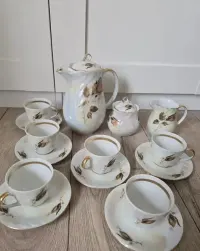 Piękny serwis kawowy PRL. Perłowa porcelana. Wawel Polska — ujęcie 2