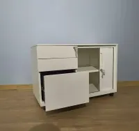 Kontener biurkowy, na kółkach, kontenerek trzyszufladowy z roletą, półkami FB-615-L-3 | Czarny | Biały | WYPRZEDAŻ — ujęcie 4