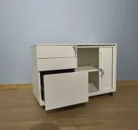 Kontener biurkowy, na kółkach, kontenerek trzyszufladowy z roletą, półkami FB-615-L-3 | Czarny | Biały | WYPRZEDAŻ — ujęcie 4