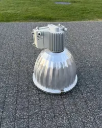 Lampa loftowa dobrej jakosci — ujęcie 2