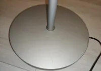 Lampa podłogowa IKEA SAMTID – regulowana, stan bardzo dobry — ujęcie 3