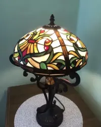 Lampa Witrażowa Tiffany — ujęcie 5