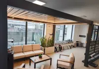 OD RĘKI Aluminiowa pergola ogrodowa tarasowa MODENA 4x3m, kolor grafit antracyt RAL7016/struktura automatyczna + oświetlenie led — ujęcie 4