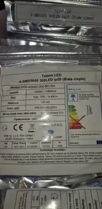 Taśmy LED białe i kolor — ujęcie 2