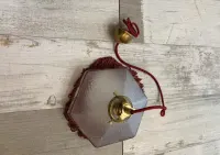Stara lampa wisząca z kloszem — ujęcie 3
