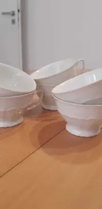 Stara porcelana z Bogucic Filiżnki z PRL - u — ujęcie 4