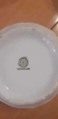 Stara porcelana z Bogucic Filiżnki z PRL - u — ujęcie 3