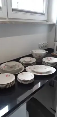 Stara porcelana - zestaw obiadowy Ćmelów z czasów PRL -u — ujęcie 4