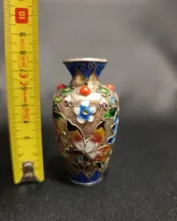 Stary wazonik Cloisonné — ujęcie 2