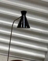 Stolik lampka vintage lata 60te z lampką retro — ujęcie 5