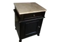 Szafka nocna / stolik vintage z blatem ala marmur – po renowacji — ujęcie 2
