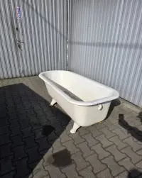 Wanna do renowacji — ujęcie 2