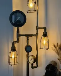 Industrialna lampa loftowa sprowadzona z Bali, wykonana ręcznie na zamówienie. — ujęcie 2
