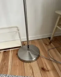 Lampa stojąca Ranarp Ikea stalowa — ujęcie 3