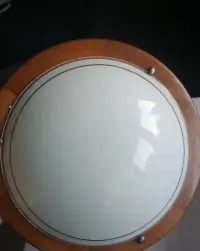 Lampa  klosz drewniana, sprawna — ujęcie 4