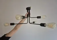 Lampa sufitowa industrialna — ujęcie 4