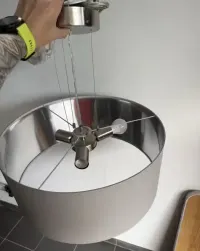 Lampa wisząca kolor szary — ujęcie 2