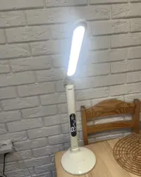 Lampka nocna cyfrowa — ujęcie 5