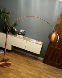 Miedziana Lampa Stojąca Big Bow — ujęcie 5