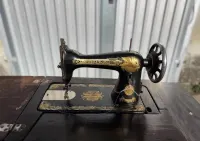 UNIKATw KOLEKCJONERSKI — Singer 1938 r. nr EB726927 | komplet 4-szufladowy | antyk premium — ujęcie 3