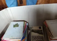 Pudło starych książek różnych antyki PRL — ujęcie 3