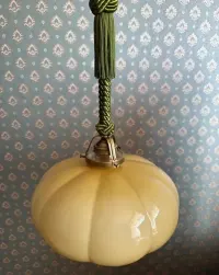 Stara lampa wisząca zwis kremowa przedwojenna art deco mosiężna kuchenna antyk zabytkowa retro elegancka — ujęcie 5