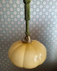 Stara lampa wisząca zwis kremowa przedwojenna art deco mosiężna kuchenna antyk zabytkowa retro elegancka — ujęcie 5