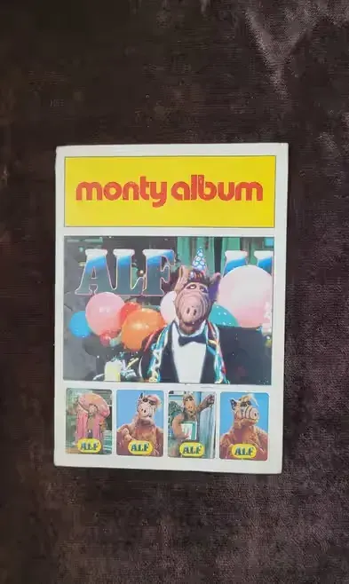Alf album karty naklejki, PRL, monty album, zawiera 34 naklejki — praca Sylwia, Inowrocław