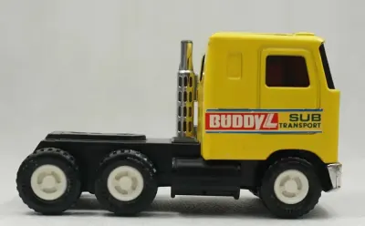 Ciężarówka BUDDY L z 1980 — praca Kinga, Chełmno