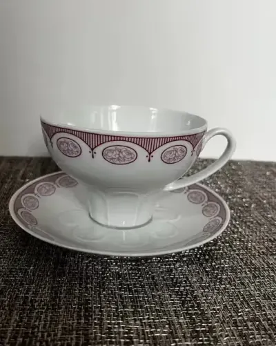 Filiżanka z podstawką – porcelana Lettin Colditz — praca Wiktoria, Żnin