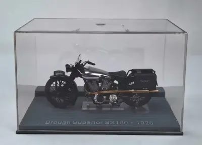 IXO Museum - BROUGH SUPERIOR SS100, plastikowa witrynka, skala 1:24 — praca Michał, Sokolniki
