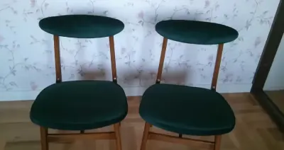 Krzesło Hałas.serduszko.biurko prl muszelki — praca Mateusz, Koło