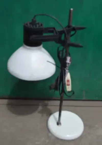 Lampka warsztatowa lampa biurkowa z prl — praca terenowka 4x4, Kępno