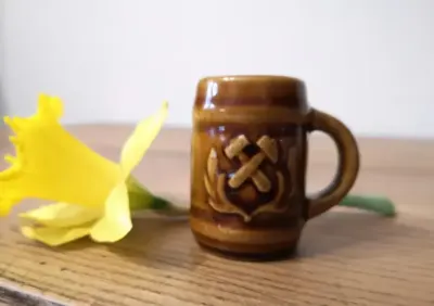 Mini kufelek szkliwiony z okresu PRL — praca ewa, Świdnik