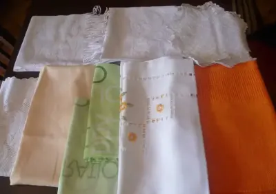 Obrus obrusy zestaw 8 szt.białe kolorowe różne — praca Anna, Jasło