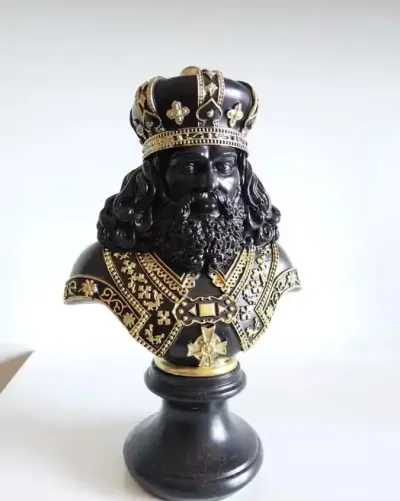 Ozdobna figura Król Szachy — praca Geralt, Wrocław