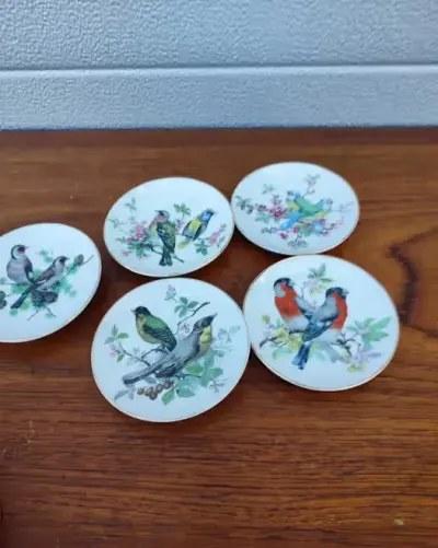Porcelanowy talerzyk dekoracyjny - ozdobny - Konfiturówka - V — praca skarbywyszukane, Łask