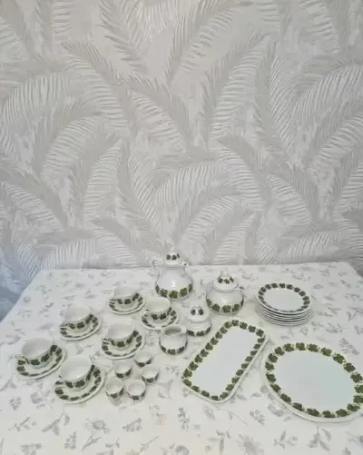 Porcelanowy zestaw śniadaniowy kawowy Edelstein lata 50-70 — praca Paul, Zbąszynek
