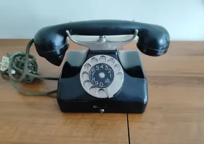 Retro Telefon Stacjonarny Polski — praca Andrzej, Piotrków Trybunalski