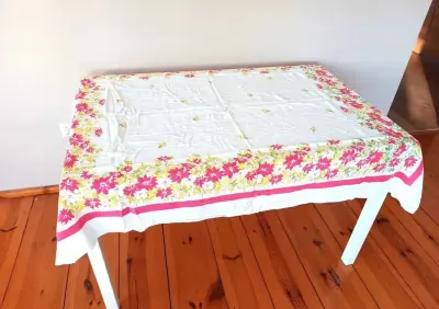 stary retro vintage bialy lniany obrus z lnu czasów prlu świateczny — praca Dorota, Pabianice