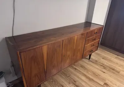 Szafka pod tv PRL — praca Klaudia, Świdnica