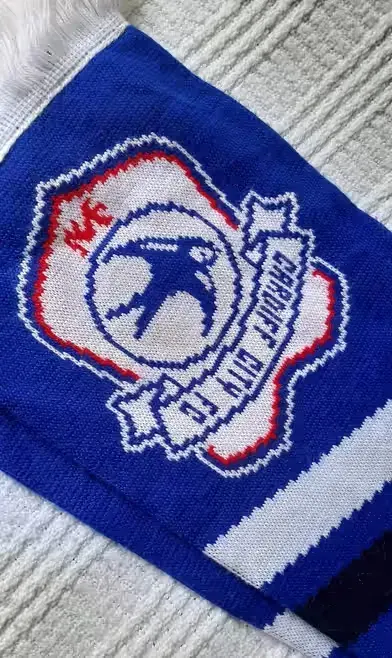 Szalik Cardiff City — praca Michał, Opole