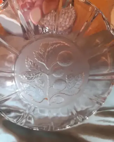 Talerz liść kasxtanu28 cm — praca xxxx, Mała Nieszawka