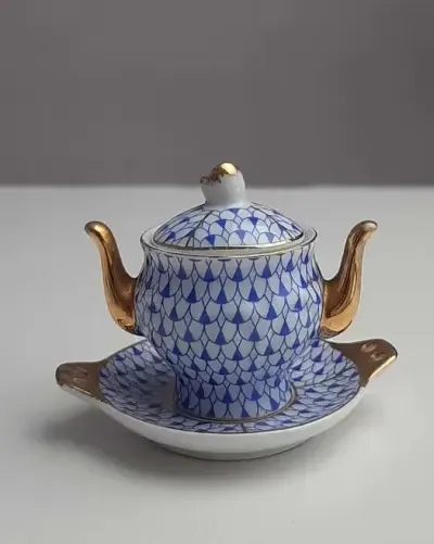 waza miniaturka porcelain art — praca Tersa, Toruń