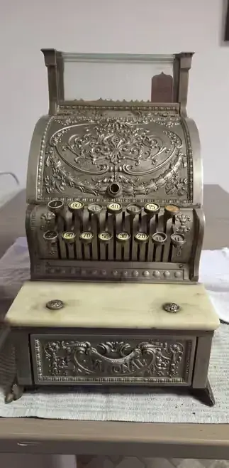 Zabytkowa kasa fiskalna National Cash Register 1911 — praca Marcin Jodłowski, Kraków