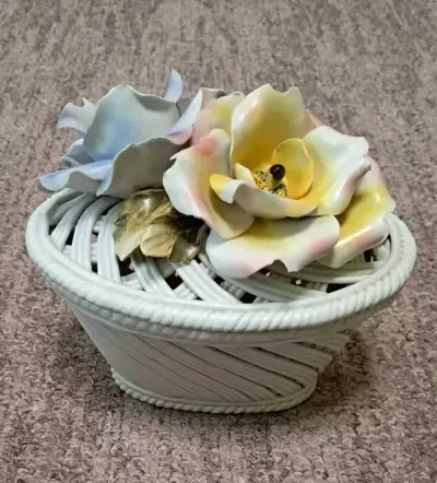 Szkatułka Bombonierka Miska porcelana Nuova Capodimonte Włochy — praca Karolina, Suwałki