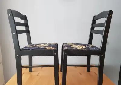 Cena za dwa nowe krzesła z duszą PRL — praca A i M, Gdańsk