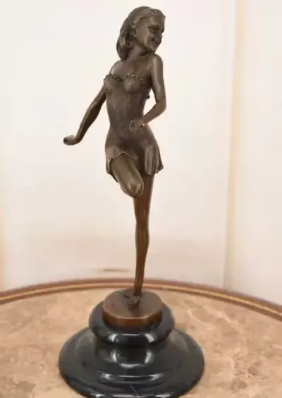 Figura Tancerski w Szpilkach - Kobieta - Rzeźba z Brązu - Dekoracja — praca AntykiDecco, Kraków